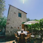 Stone House Bitez *